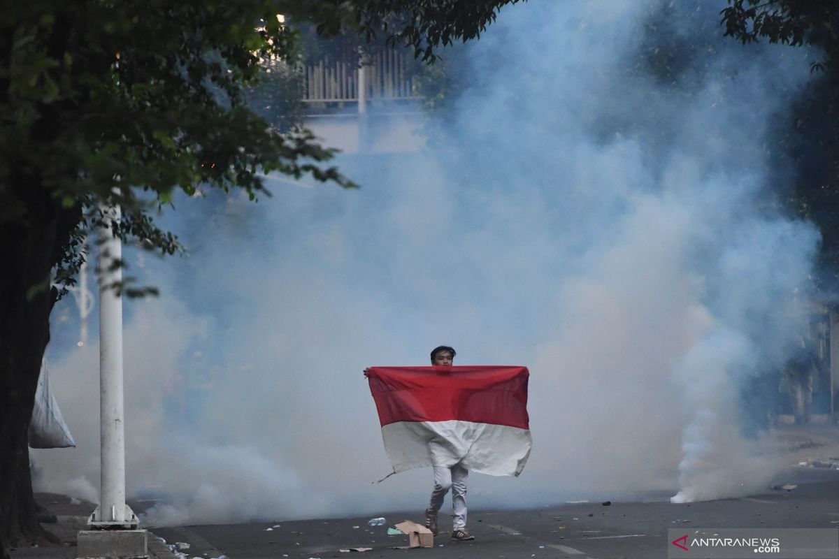 Salah apa KPK hingga harus dibatasi  kewenangannya?