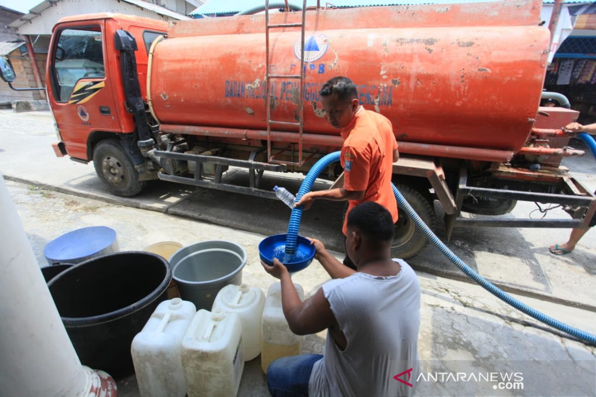 Musim kemarau, BPBD Mentawai distribusi air bersih
