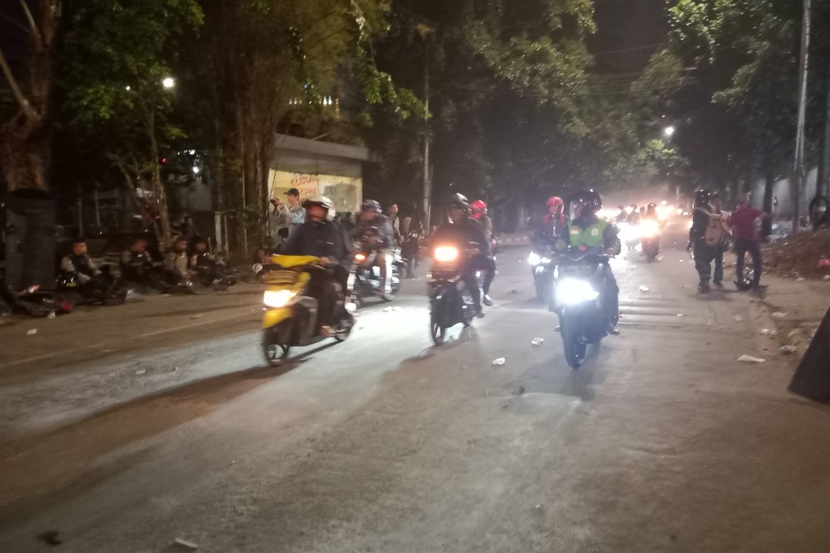 Jalan Tentara Pelajar dari Permata Hijau dibuka usai kericuhan reda