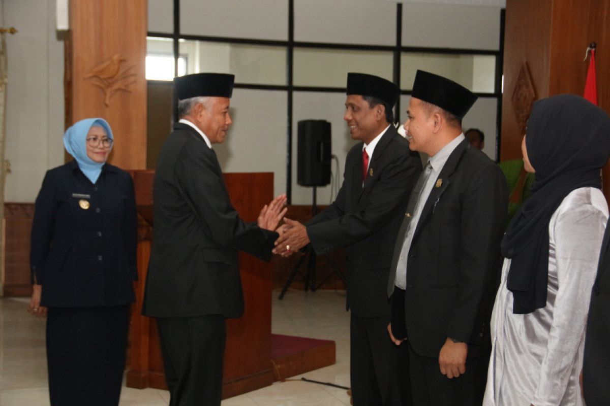 Empat pimpinan DPRD Sleman dilantik