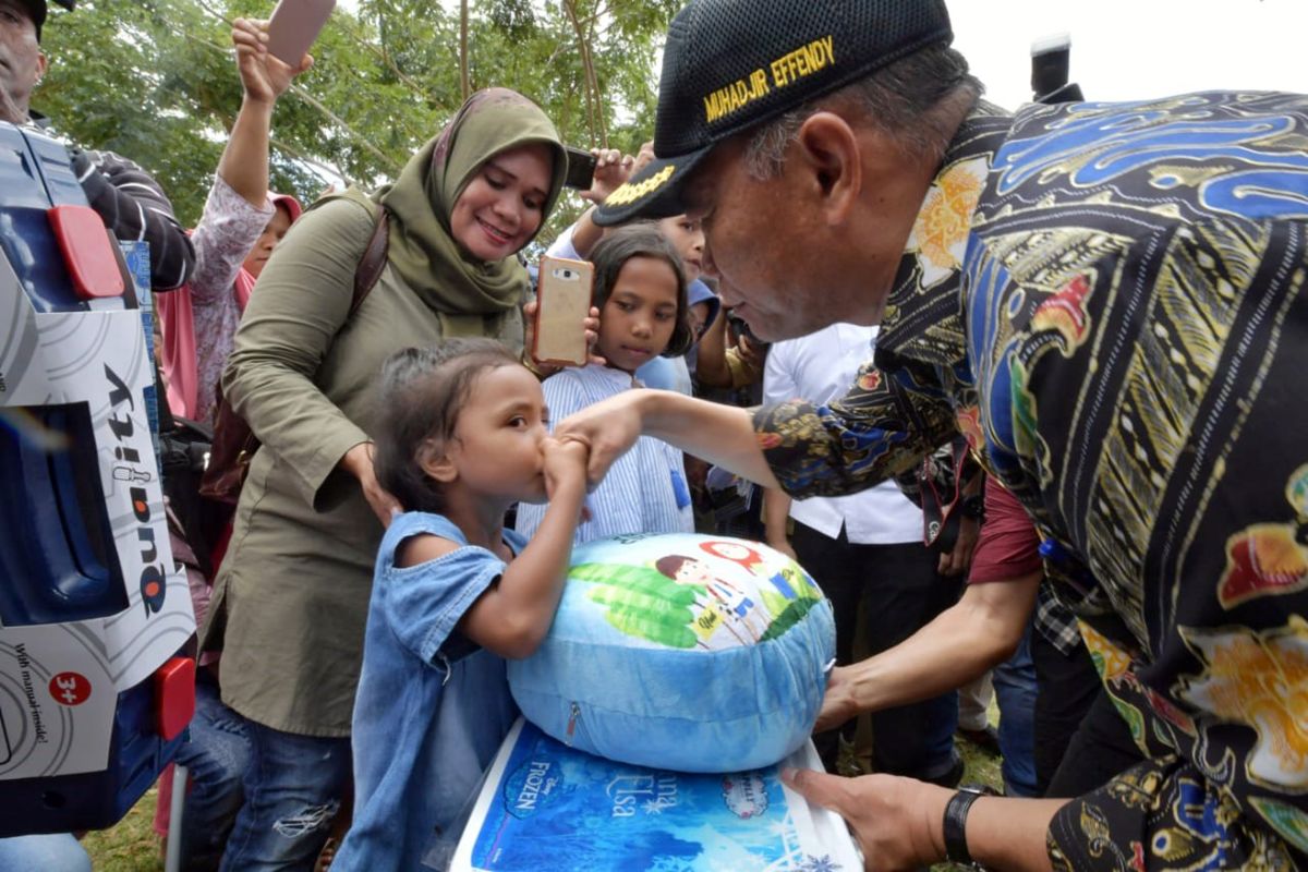 Mendikbud Muhadjir Effendy bertemu siswa terdampak gempa di Pulau Ambon