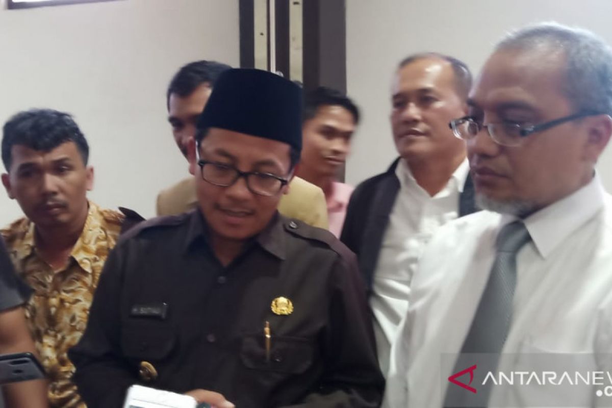 Wali Kota Malang memastikan bangunan tak ber-IMB segera dibongkar