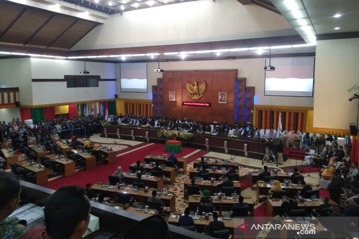 Pengamanan pelantikan Anggota DPR Aceh berlangsung ketat