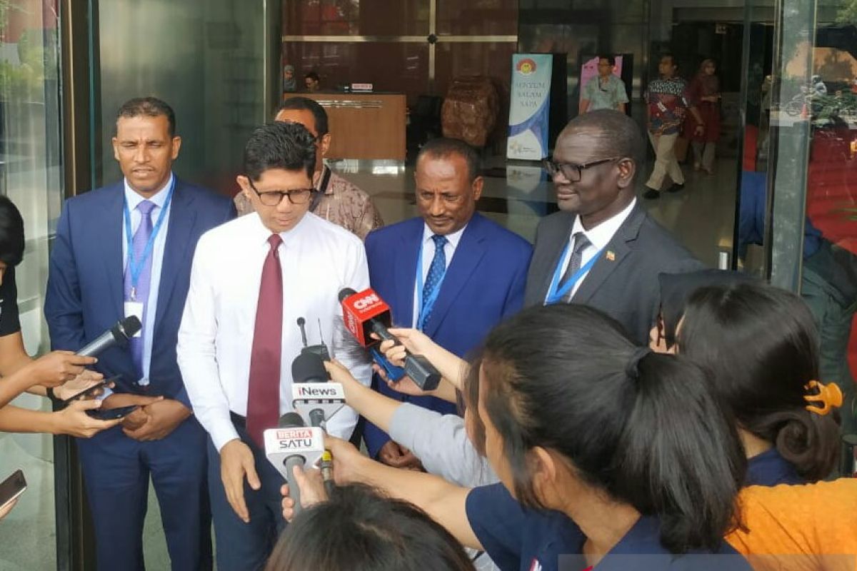Ethiopian delegation visits KPK