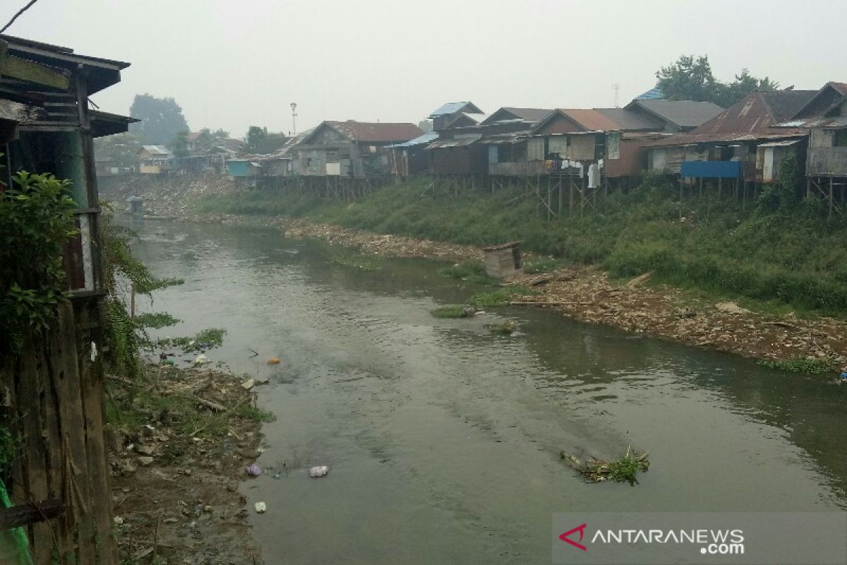 Sumber bahan baku air PDAM tercemar logam berat