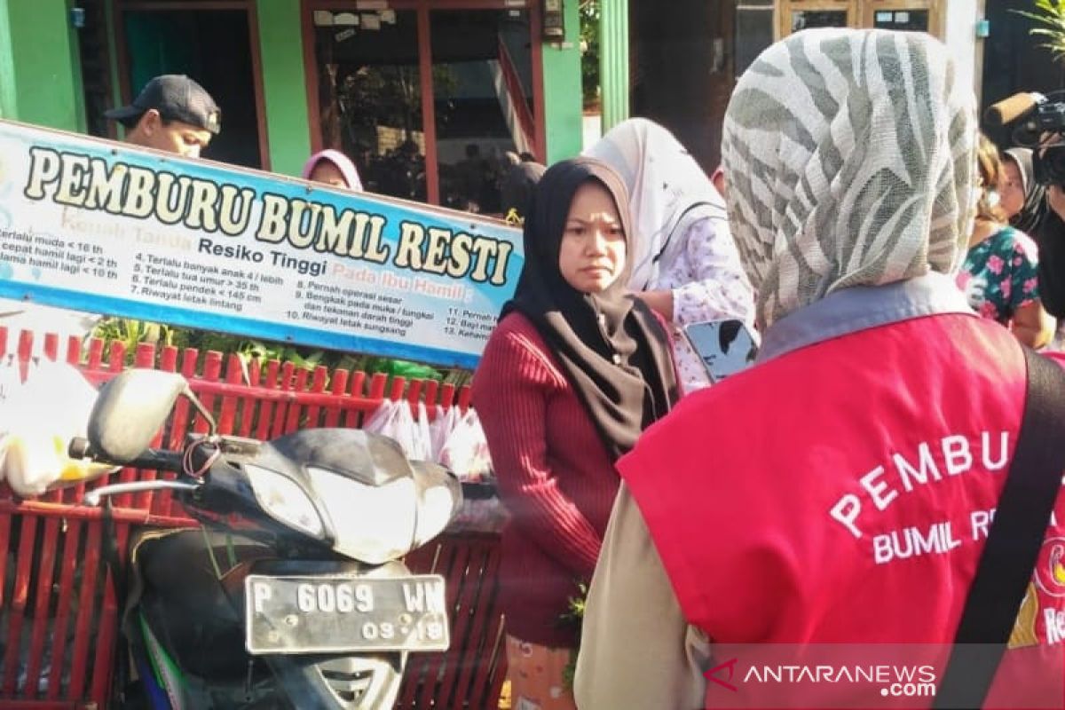 Penjual sayur di Banyuwangi bantu 