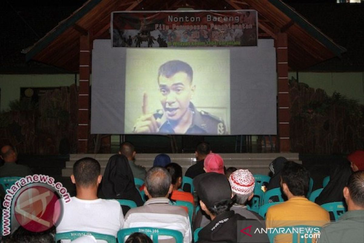 Jajaran Korem 044/Garuda  nobar film G30S/PKI