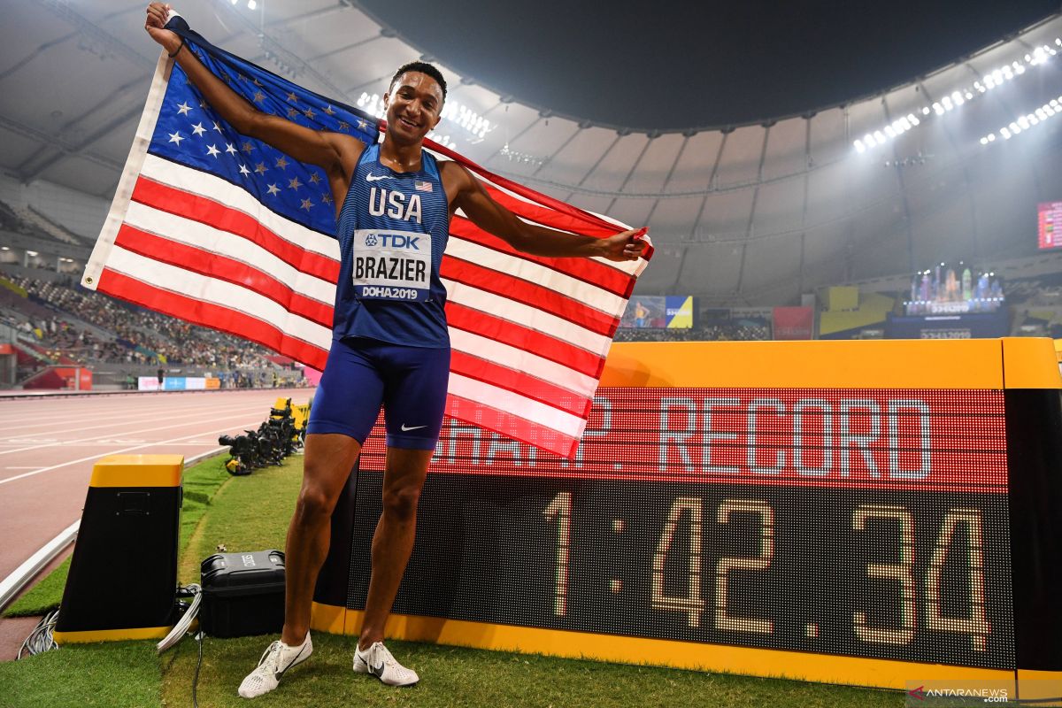 Donavan Brazier juara dunia 800 m putra