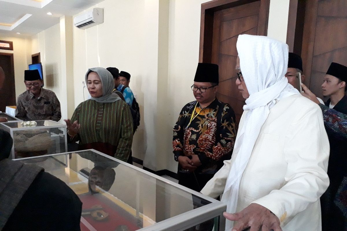 100 pusaka dan kitab kuno dipamerkan di Pesantren Lirboyo Kediri