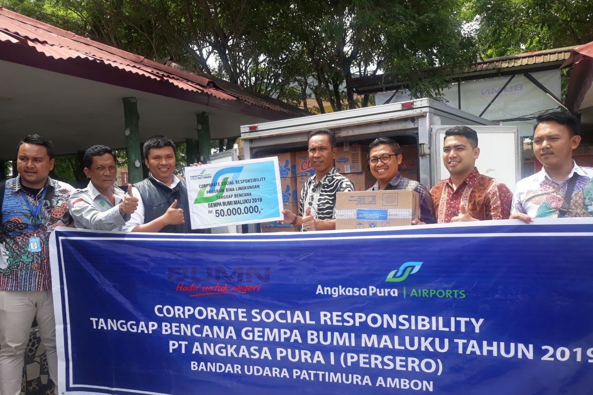 Angkasa Pura Bandara Pattimura salurkan bantuan tanggap bencana gempa