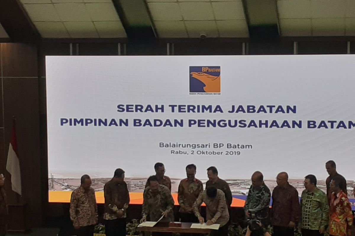 Edy Putra Irawady beri sejumlah amanat pada Kepala BP Batam baru