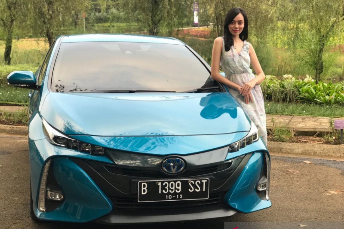 Toyota luncurkan Prius PHEV awal 2020, harga di bawah Rp1 miliar