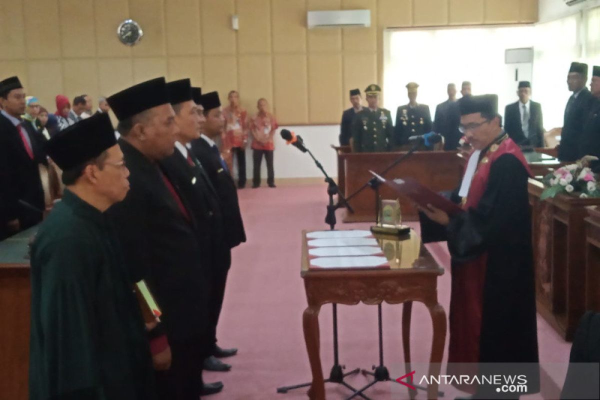 DPRD Bantul menetapkan empat pimpinan dewan masa jabatan 2019-2024