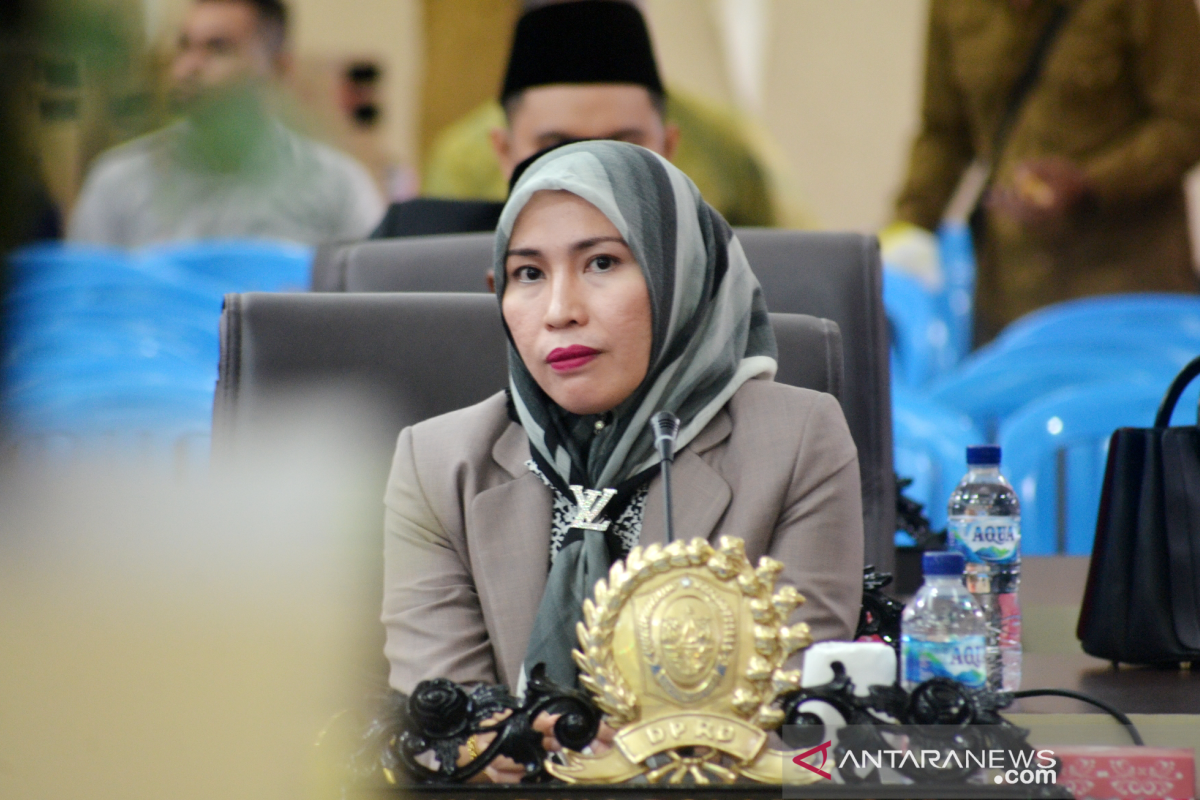 Dua legislator perempuan Gorontalo Utara jabat ketua komisi di DPRD