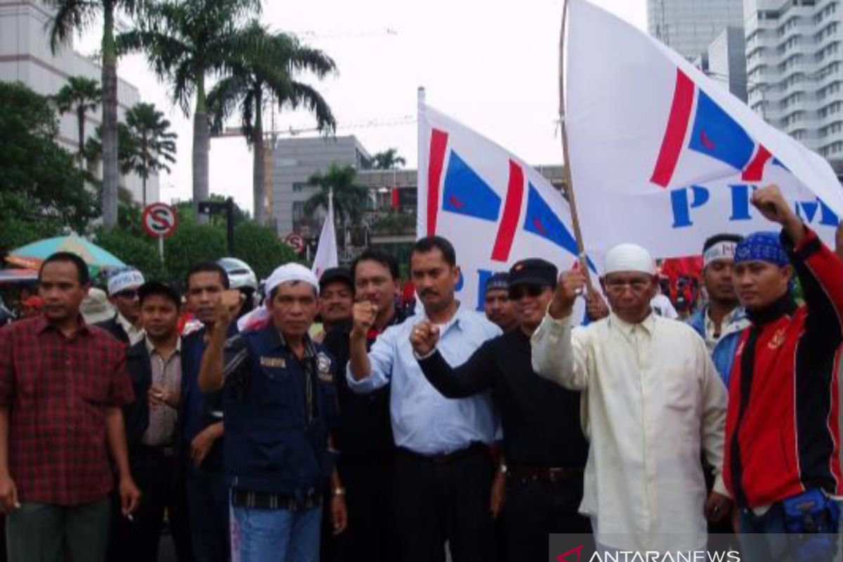 Persaudaraan Pekerja Muslim Indonesia gabung ke DPR untuk berorasi