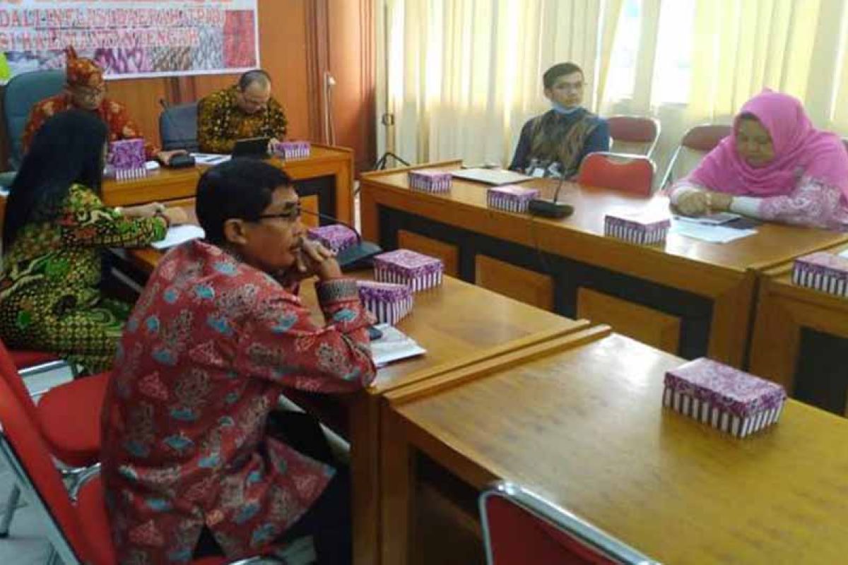 Ayam dan ikan jadi perhatian TPID Kalteng dalam mengendalikan IHK