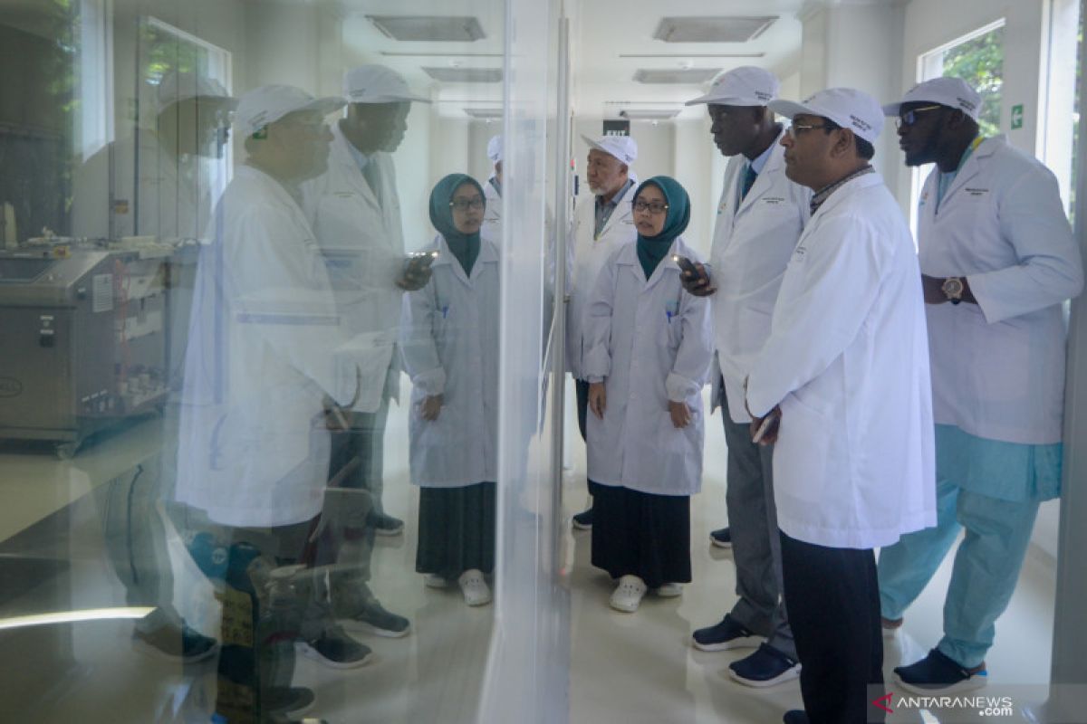 OIC delegations visit vaccine production in Bandung