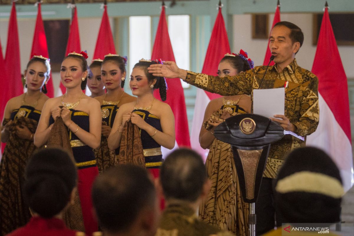 Hari Batik Nasional, Kedubes Inggris luncurkan batik persahabatan