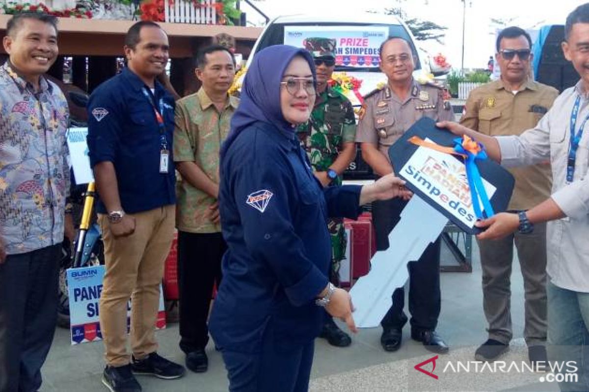 Warga Nias menang undian mobil di BRI  Gunungsitoli