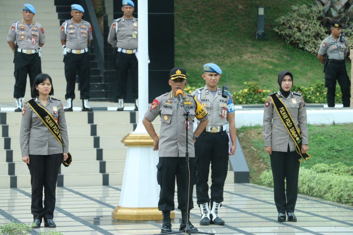 Polda Sumbar mengerahkan ribuan personel kawal unjuk rasa mahasiswa