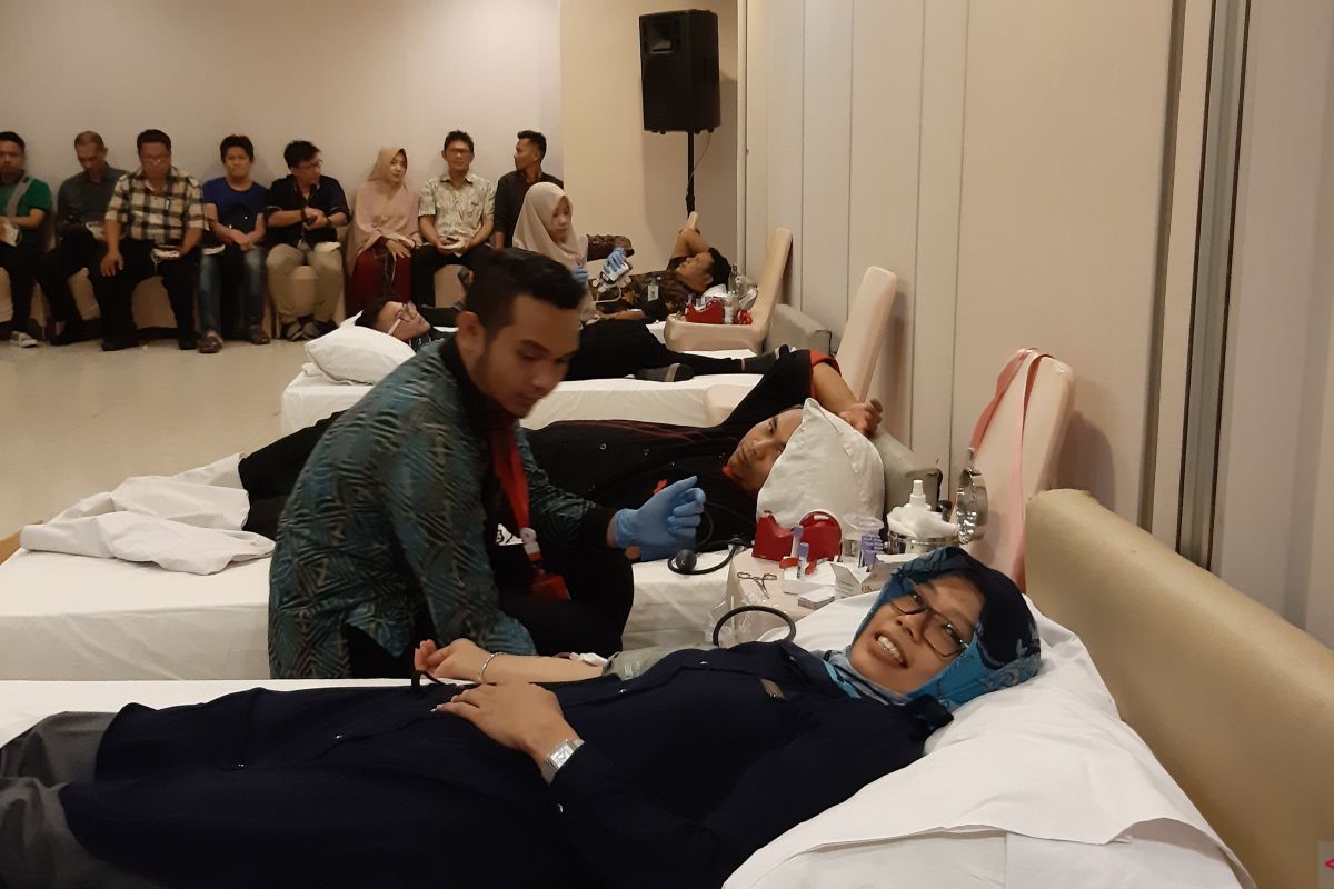 Sambut ulang tahun, Aston Hotel Pontianak gelar donor darah