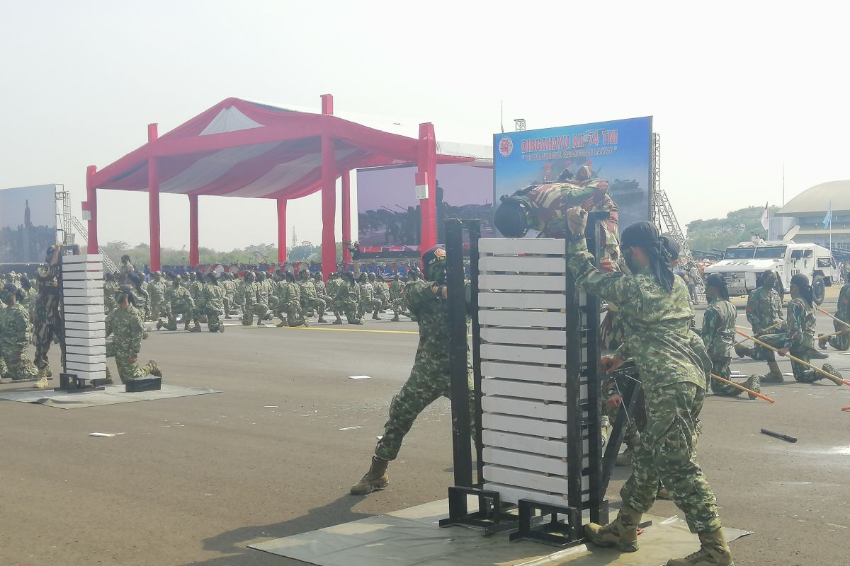 Kesiapan HUT Ke-74 TNI ditinjau Panglima TNI