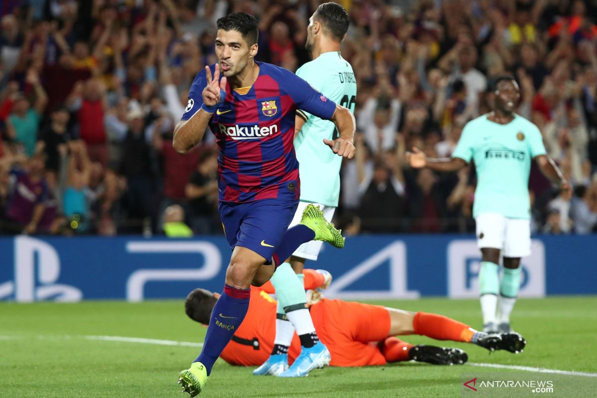 Dua gol Suarez selamatkan Barcelona dari kekalahan di Nou Camp