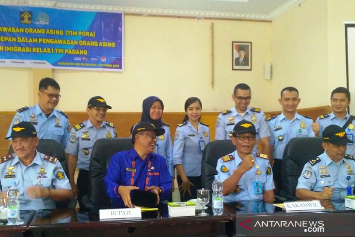 Imigrasi Padang perkuat koordinasi Tim Pora di Solok Selatan