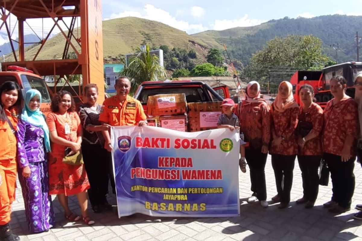 Basarnas Jayapura gelar bakti sosial untuk pengungsi korban Wamena