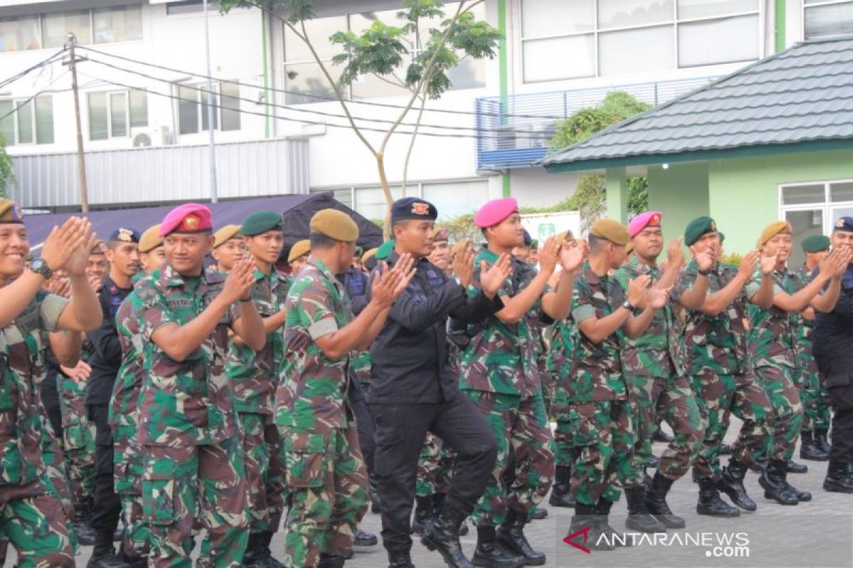 Olahraga dan syukuran persatukan Polri dan TNI di Jakarta Barat