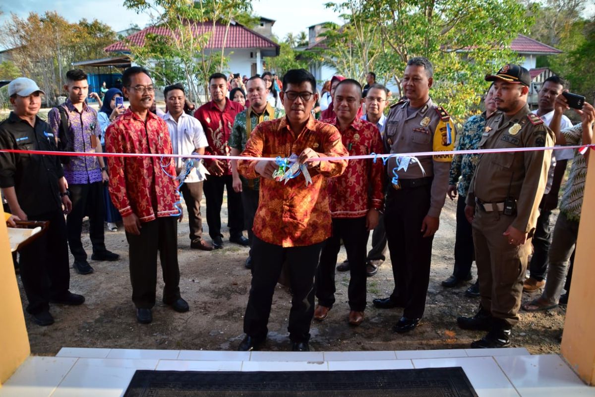 Bupati Kayong Utara resmikan pusat pelayanan informasi penderita jiwa