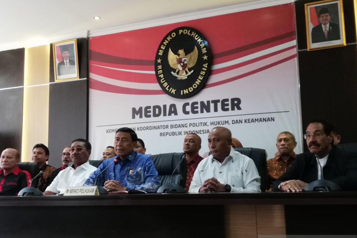 Wiranto minta maaf terkait korban gempa Ambon