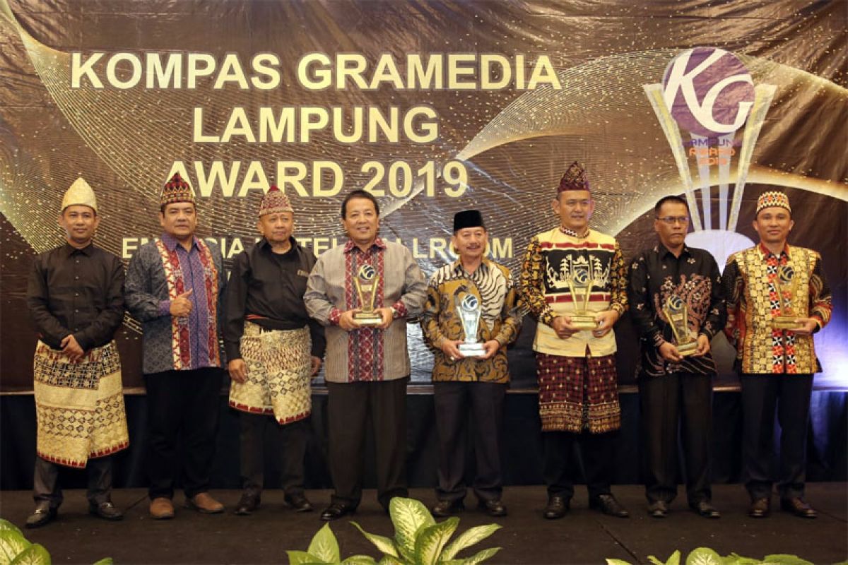 Arinal Raih Penghargaan Inovasi Pertanian dan Kesehatan Kompas Gramedia Award 2019