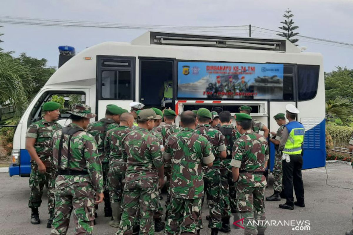 Polantas Bireuen gratiskan SIM bagi prajurit sebagai kado HUT TNI