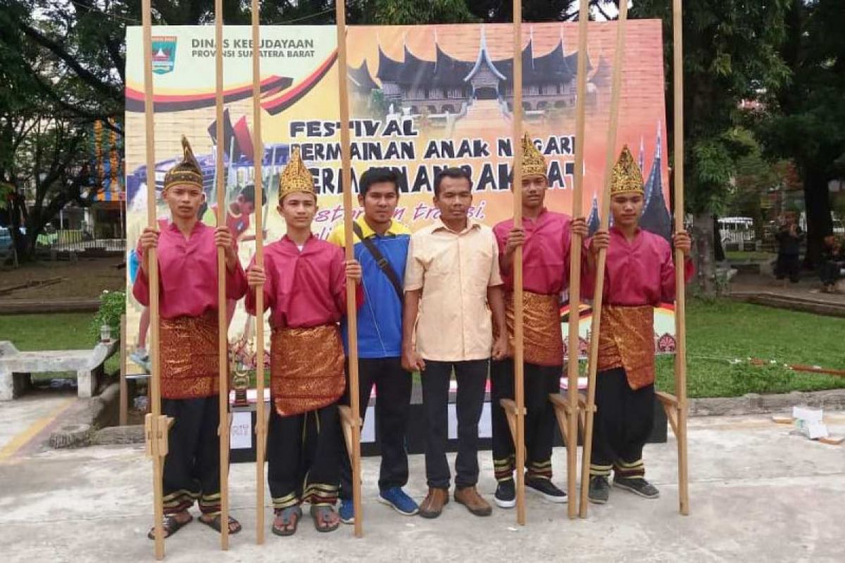 Pelajar Solok Selatan wakili Sumbar lomba permainan anak-anak di Jakarta