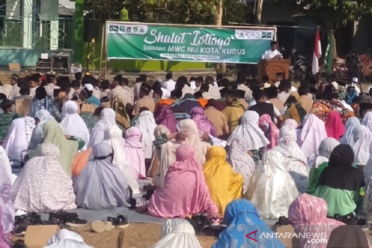 Warga Kudus gelar shalat Istiska untuk meminta hujan