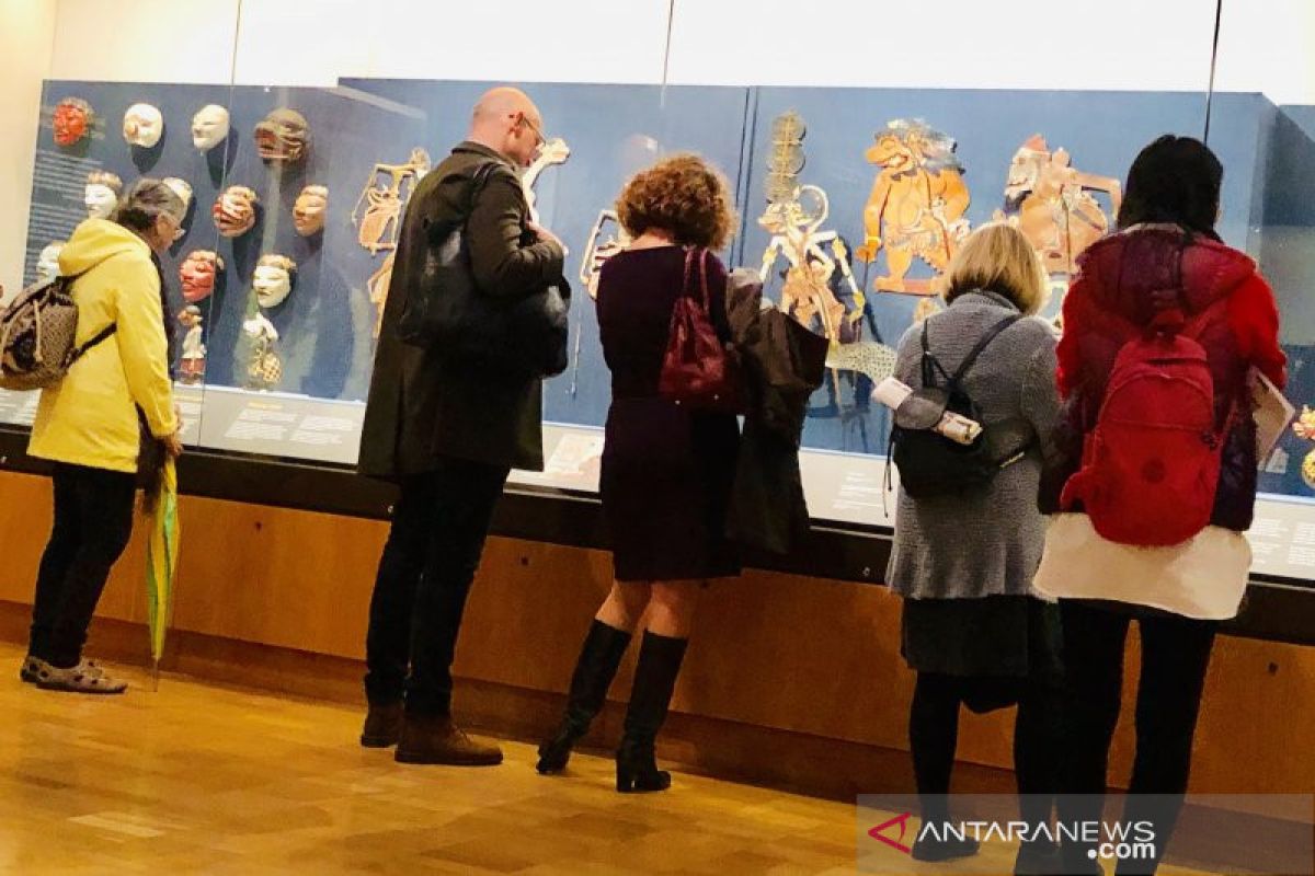 British Museum tampilkan koleksi  topeng dan wayang milik  Raffles