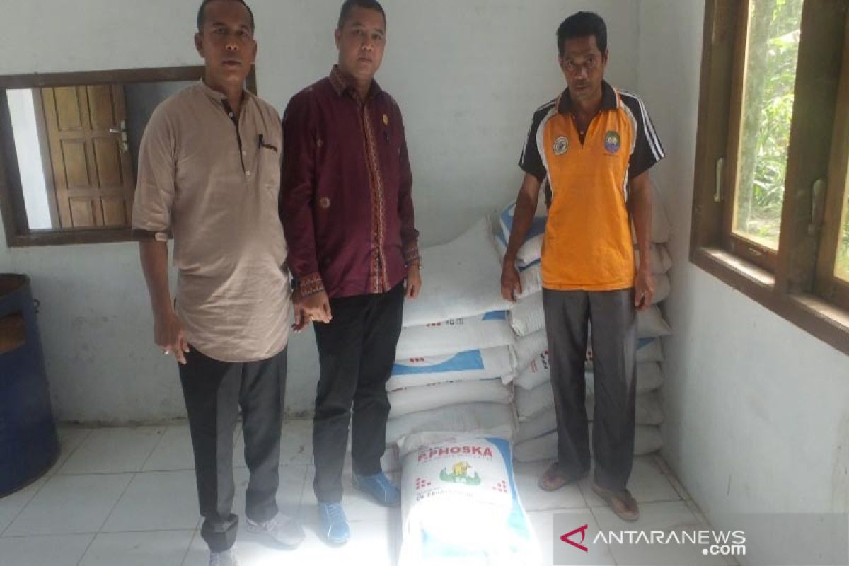 Apartur Desa Adan: Kami tidak pernah bermain dengan harga pupuk