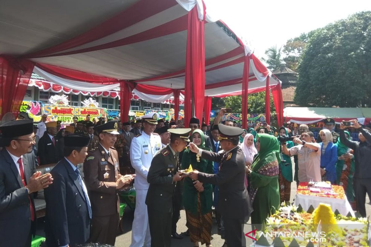 HUT ke-74 , TNI Bengkulu tampikan atraksi 'yongmoodo'