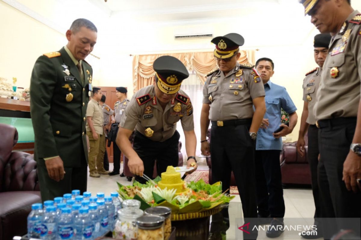 Kapolda Riau "gerebek" kediaman Danrem 031 Wirabima