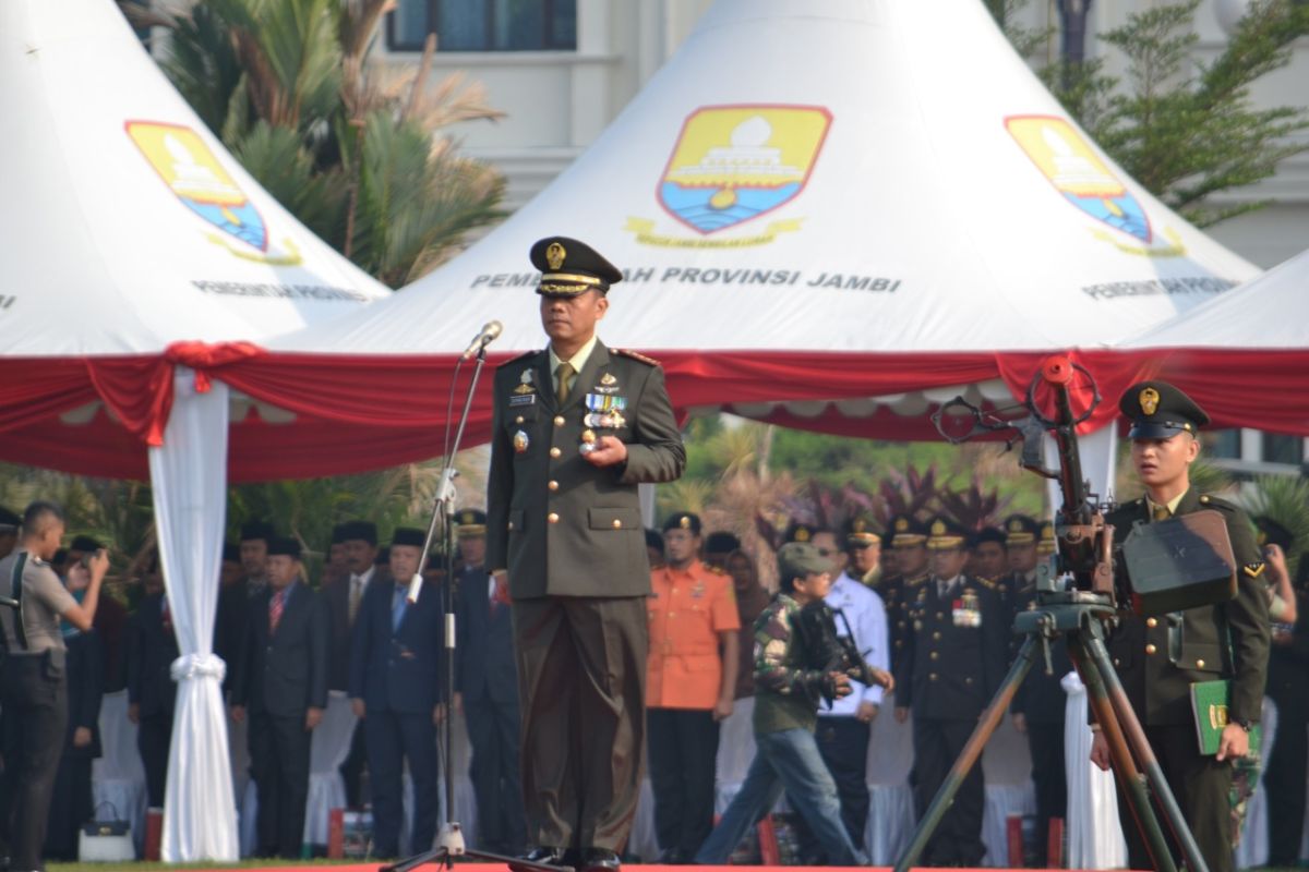 Ada pembebasan sandera pada HUT TNI di Jambi