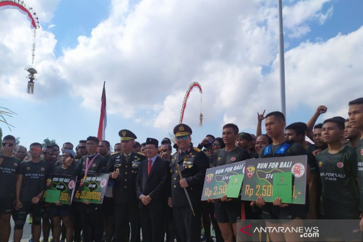 HUT TNI, Serka Astawa berlari 374 km keliling Bali