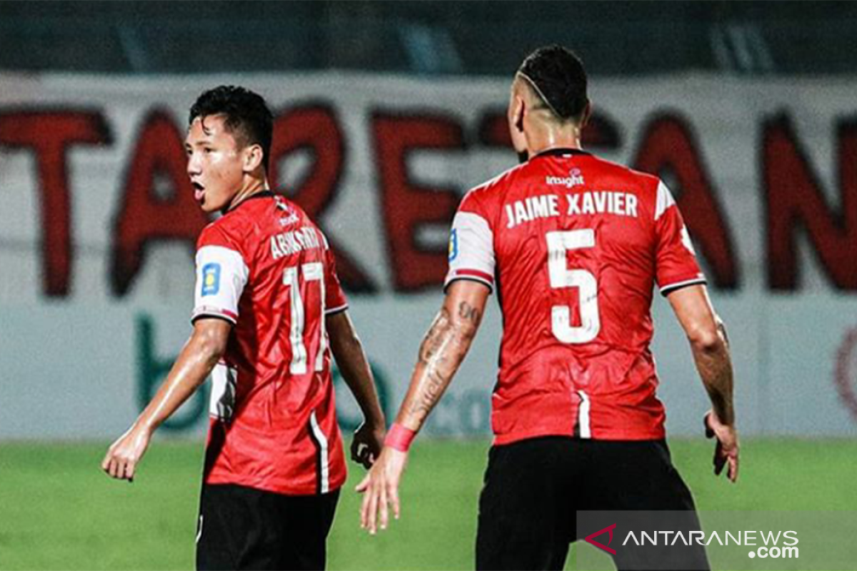 Di Stadion Gelora Bangkalan, Madura United taklukkan Persib 2-1