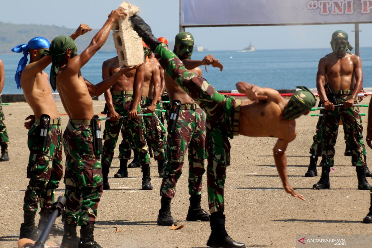 TNI berikan kesempatan masyarakat saksikan secara langsung tiga KRI