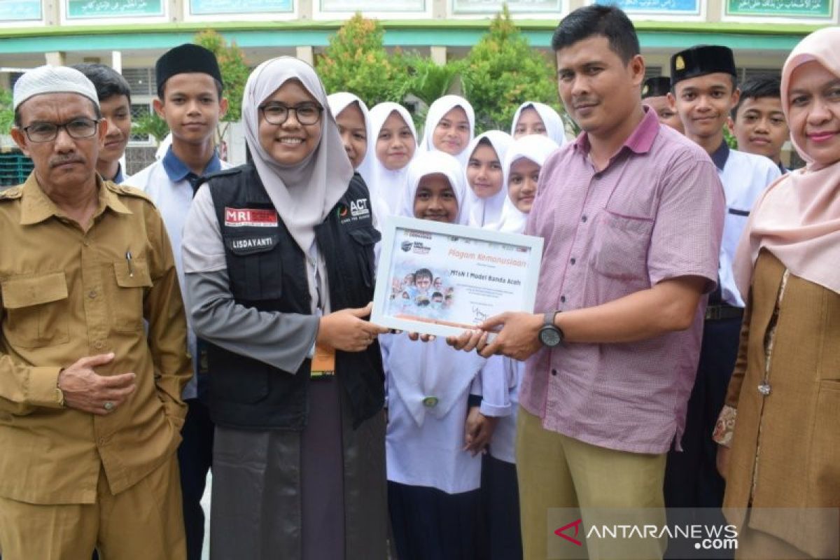 ACT Aceh: MTsN Model Banda Aceh Galang Donasi Korban Kebakaran Hutan