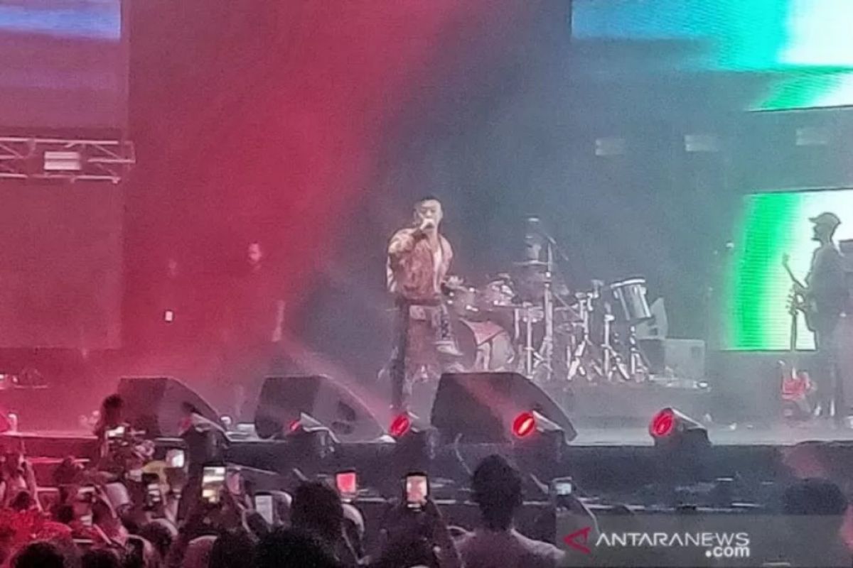 Pulang kampung, Rich Brian bikin heboh Spotify OnStage