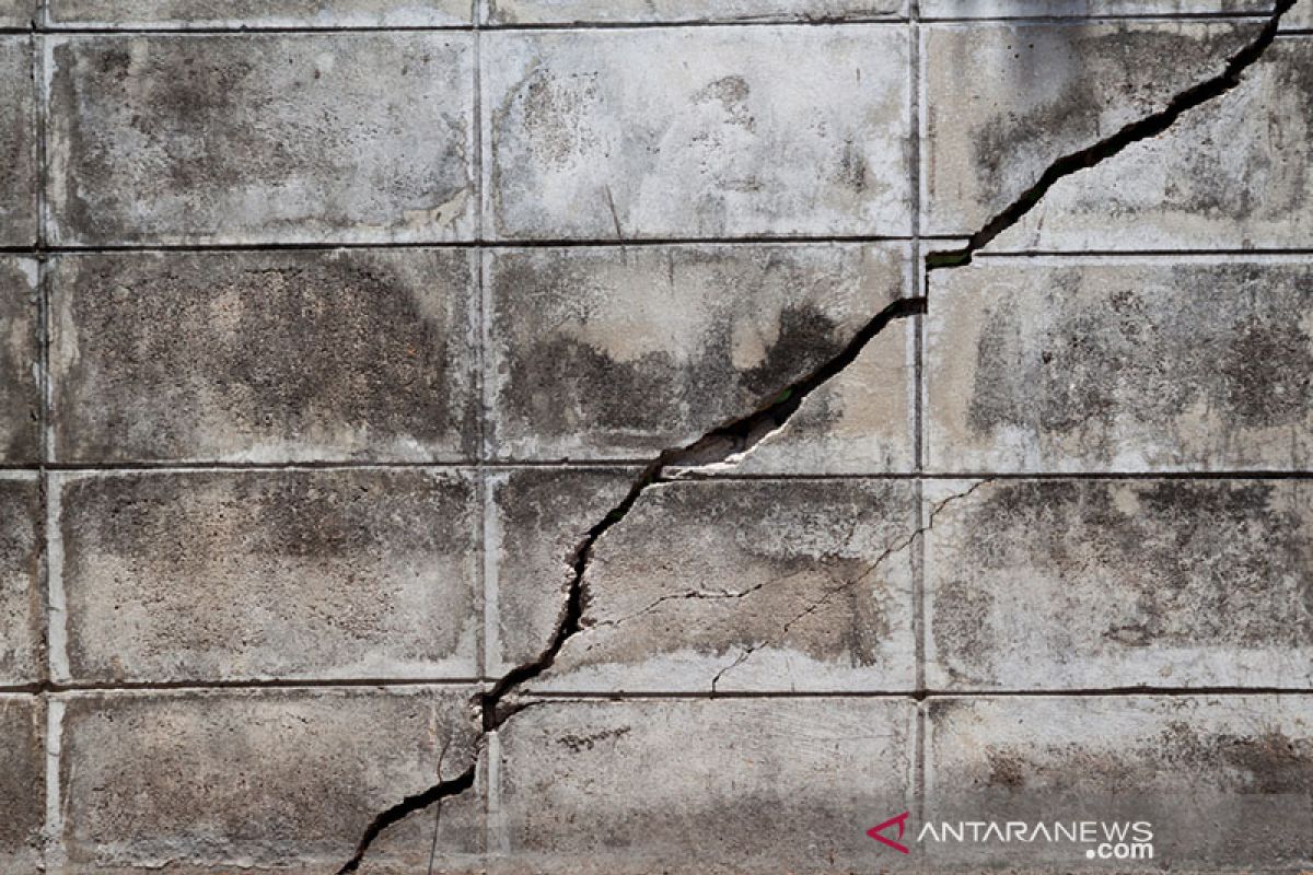 Gempa sebabkan kerusakan rumah warga di Mamuju Tengah