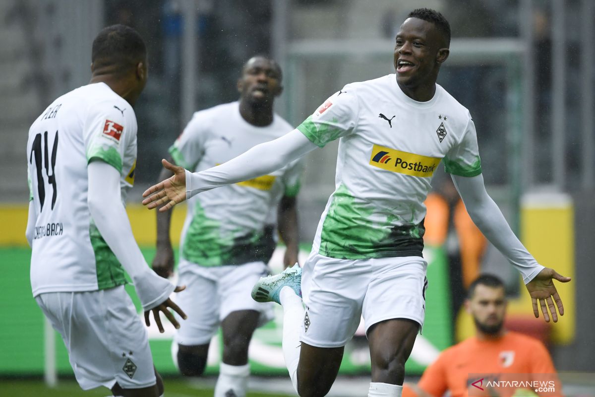 Hasil Liga Jerman: Hancurkan Augsburg, Moenchengladbach puncaki klasemen