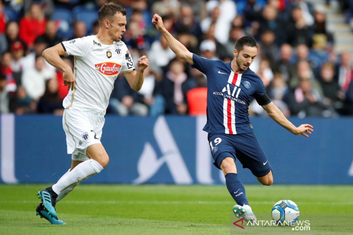 PSG cukur Angers 4-0