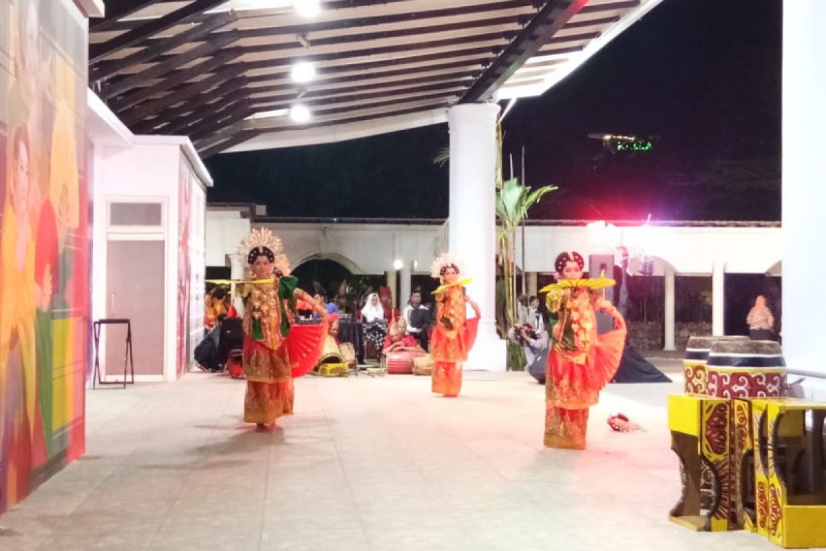 Dekranasda populerkan sutera khas Sulawesi Selatan